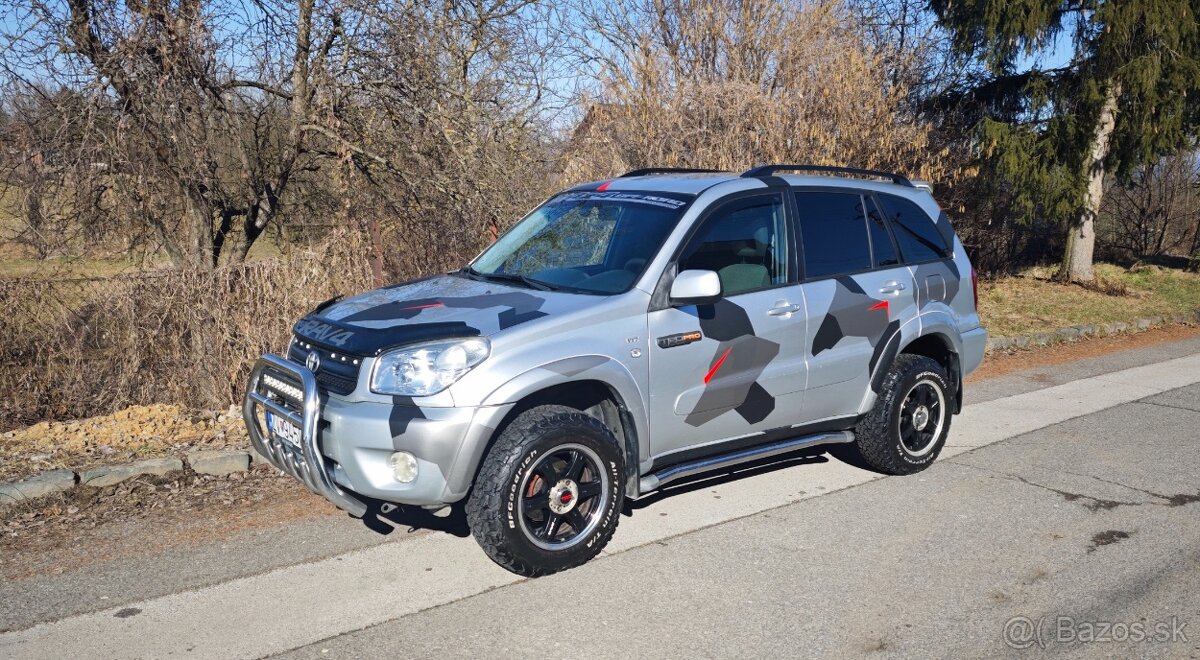 Toyota RAV4 offroad